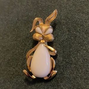 Trifari Rabbit/Bunny Brooch